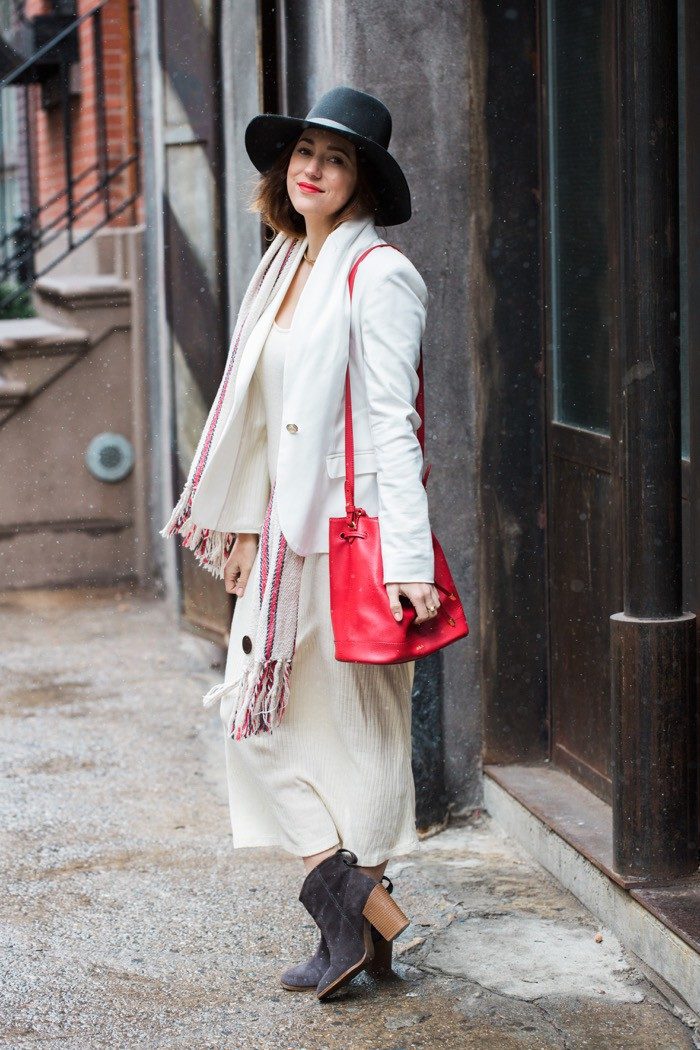 Christine-Cameron-My-Style-Pill-zara-white-blazer-red-bag-2-700x1050